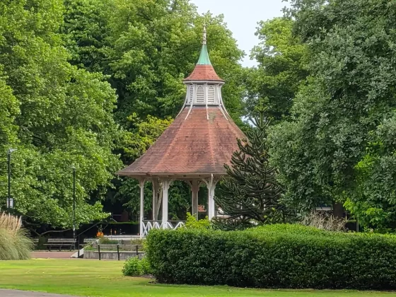 Обзор Galaxy S25 Edge: ультрасовременный флагман без сюрпризов фото