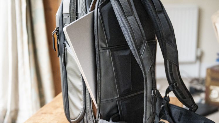 сумки для фотоаппаратов