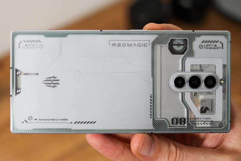 телефоны среднего класса