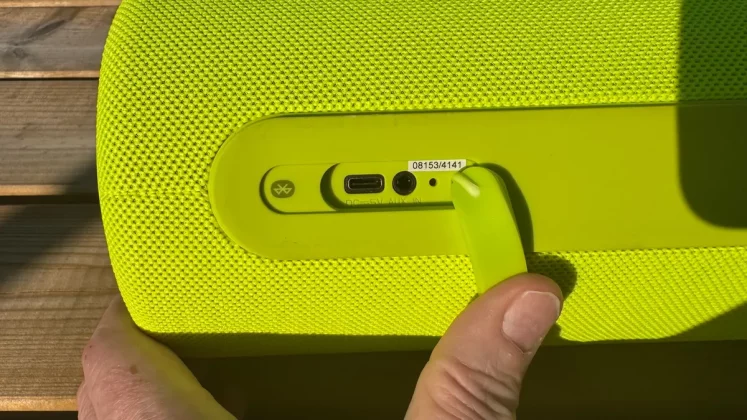 водонепроницаемые колонки