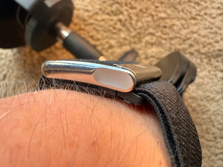 Обзор Whoop MG: лучший фитнес-трекер с одной оговоркой картинка Whoop MG