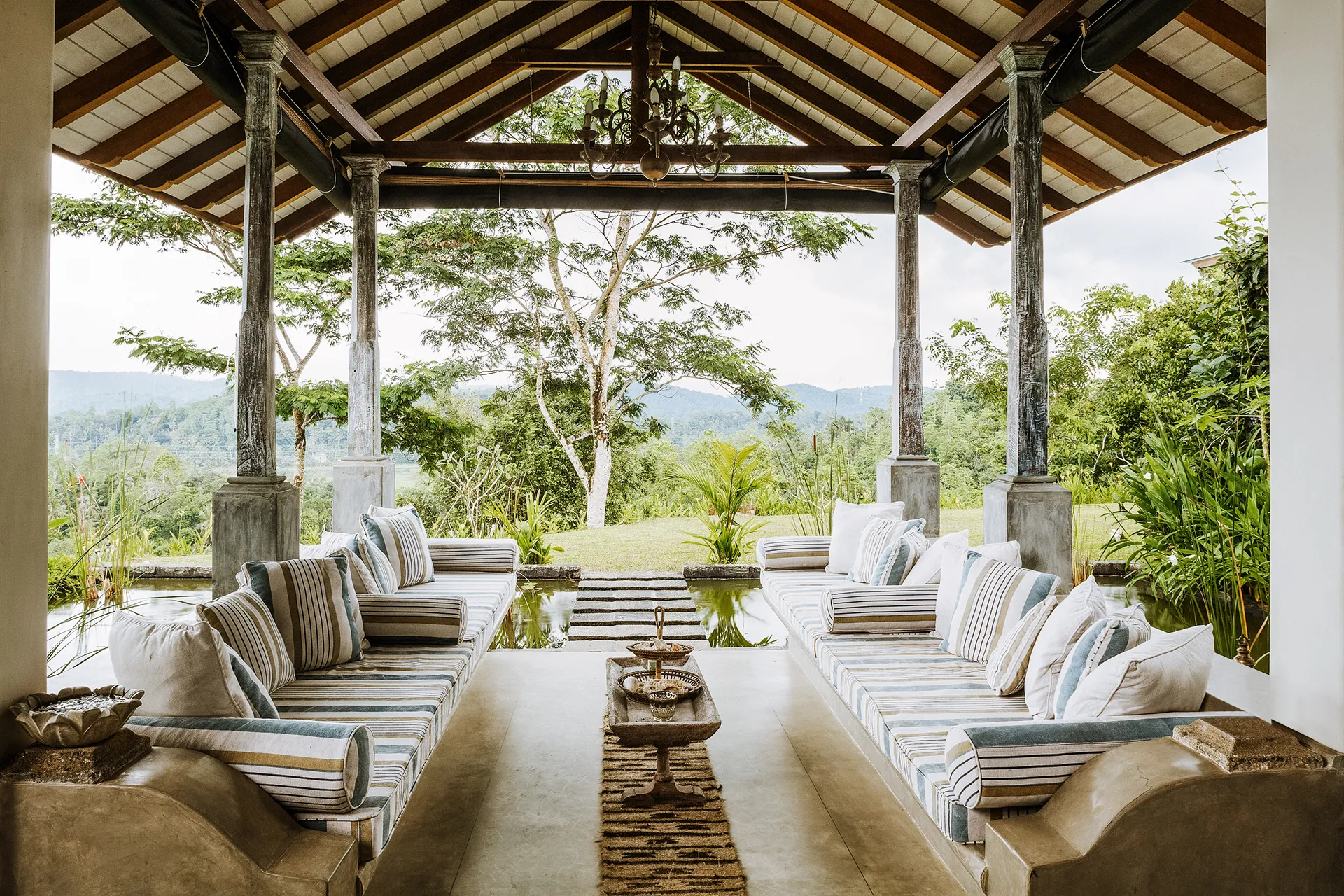 13 идей для оформления уличной мебели