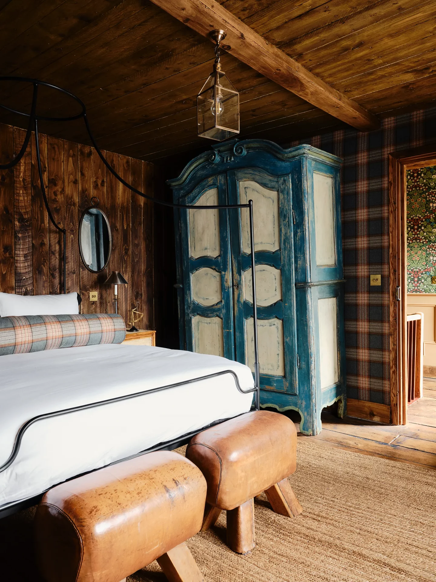 23 идеи яркого освещения спальни для любого дома