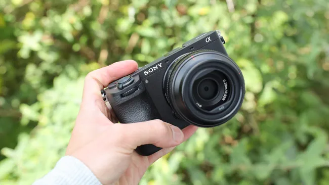 Лучшие объективы для Sony A6700