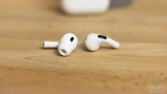 AirPods Pro 3 в 2025 году: почему продажи Apple могут не вырасти
