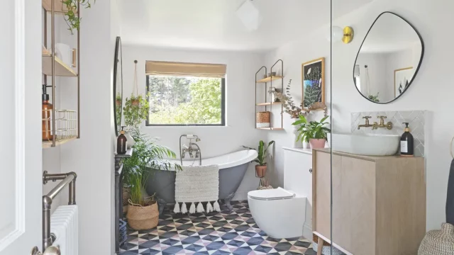 10 идей по оформлению ванной комнаты, которые преобразят компактное пространство