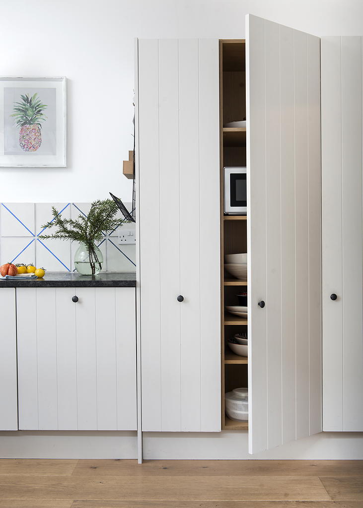 Спрячьте беспорядок в шкафах от пола до потолка