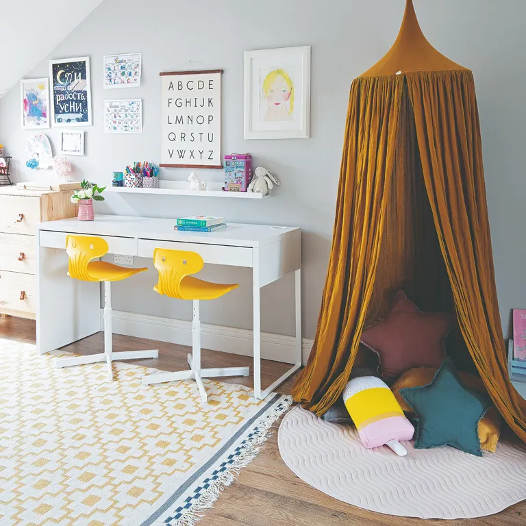 Превратите учёбу в увлекательное занятие с помощью парты-трансформера