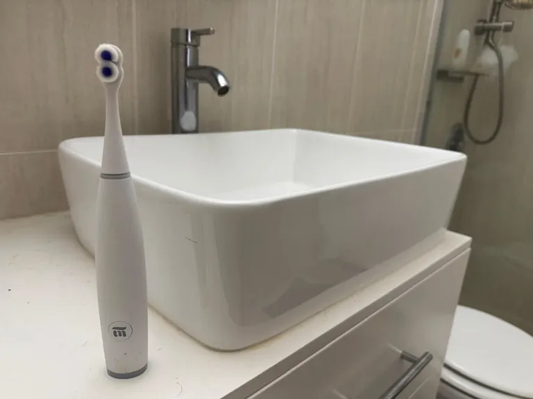 SuperMouth Ultim8 SmartBrush System