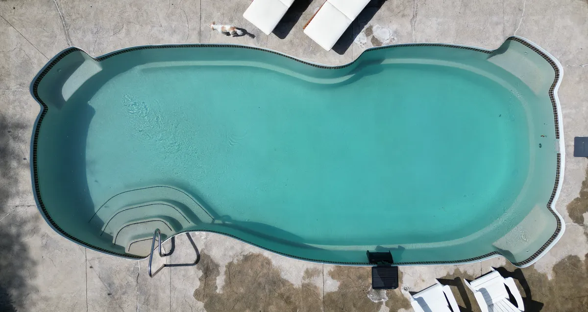 Лучшие пылесосы для бассейна-7