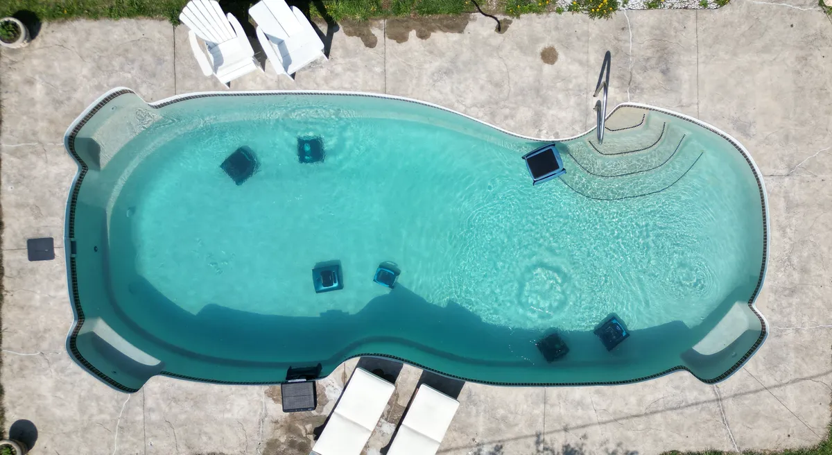 Лучшие пылесосы для бассейна-8