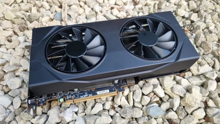 AMD Radeon RX 9060 XT-4