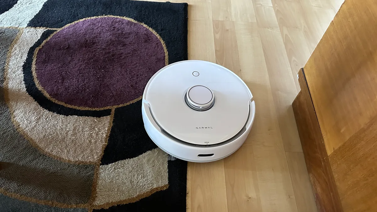 Лучшие пылесосы для паркета-5