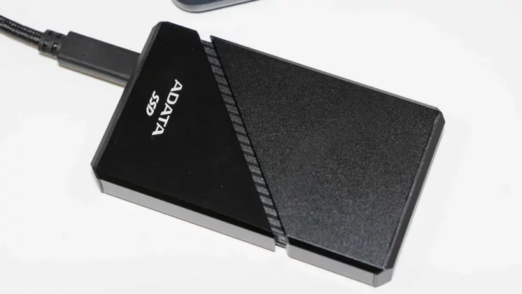 Adata SE920-2