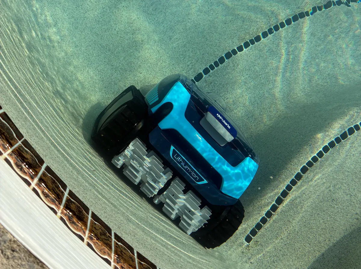 Лучшие пылесосы для бассейна-13