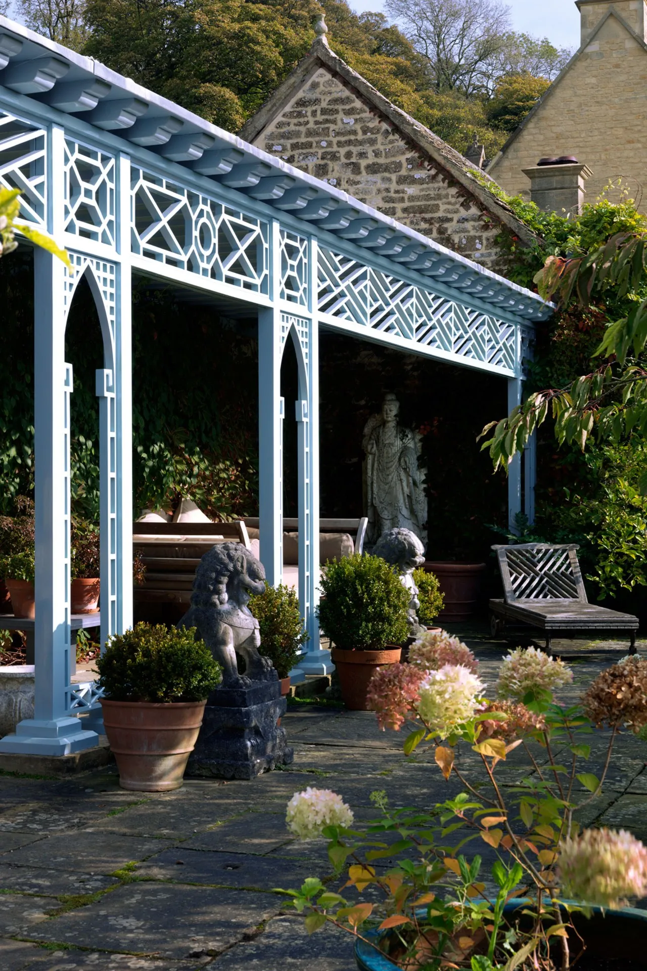 Идеи для пергол в садах любого размера и дизайна