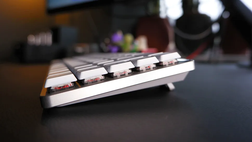 Asus ROG Falchion RX Low Profile-2