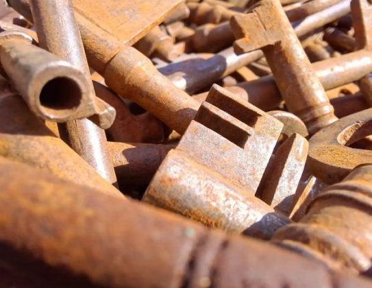 Обзор Samsung Galaxy A56: похудел и стал умнее фото