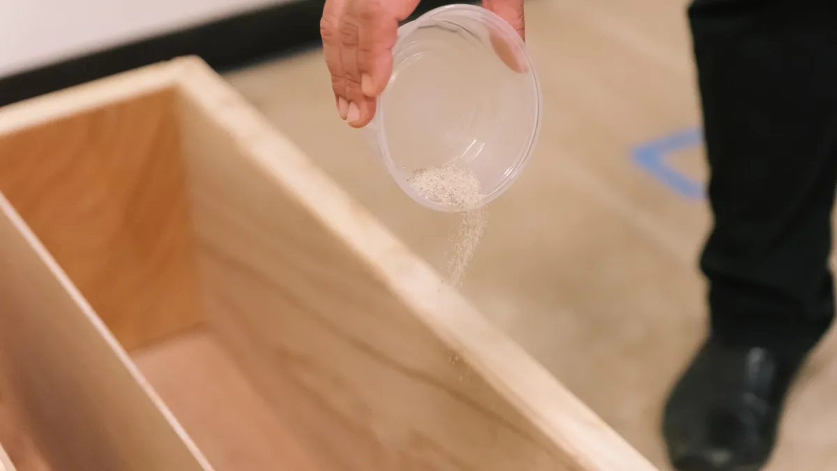 Лучшие пылесосы для паркета-10