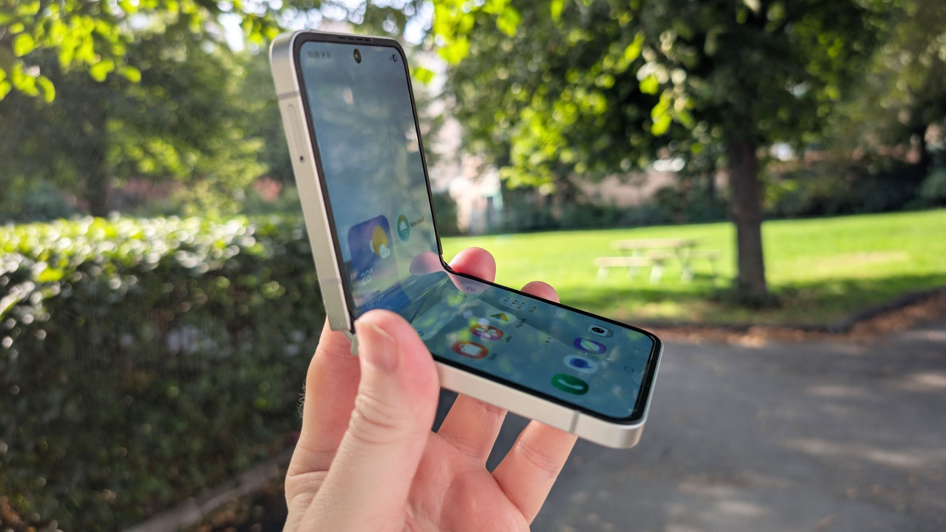 Samsung Galaxy Z Flip 7 FE