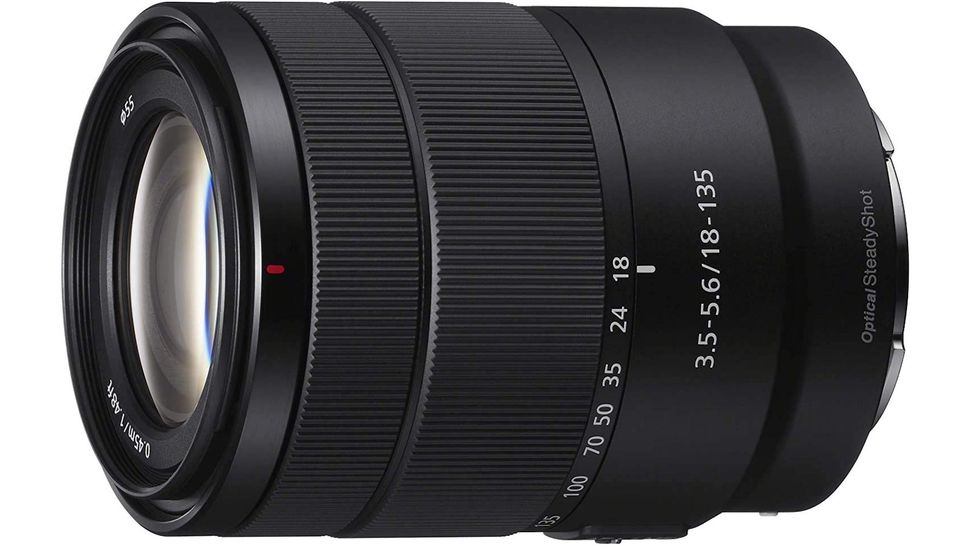 Sony E 18-135mm f/3.5-5.6 OSS-2