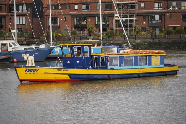 Sony E 70-350mm f/4.5-6.3 G OSS-5