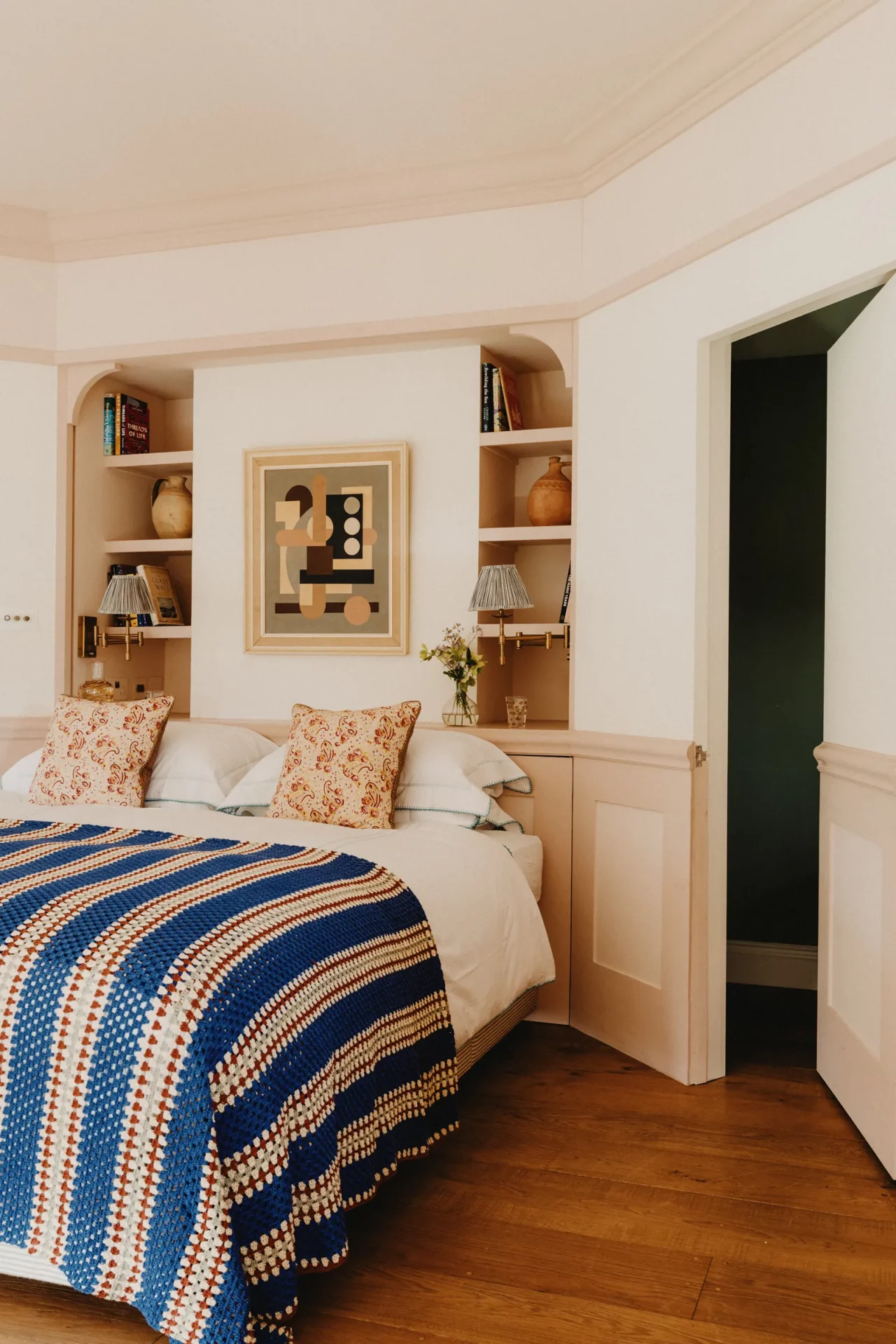 Эксцентричная пара превратила сторожевой домик в творческое пространство