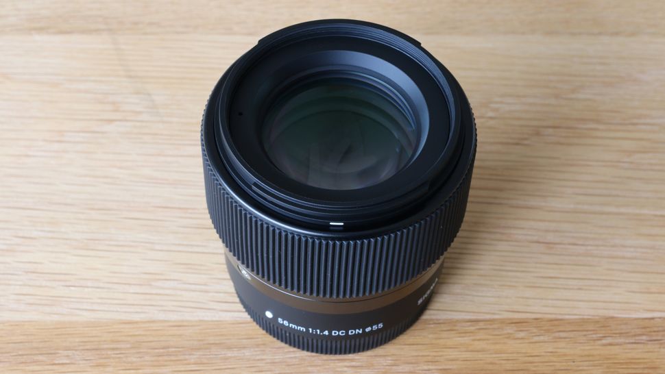 Sigma 56mm f/1.4 DC DN Contemporary-2
