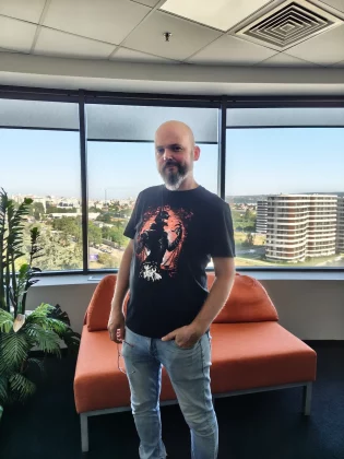 Nothing Phone (3) vs Nothing Phone (3a) Pro: флагман против середнячка фото