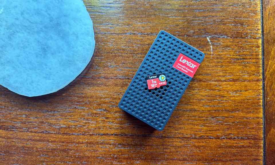 Lexar Play Pro microSD Express