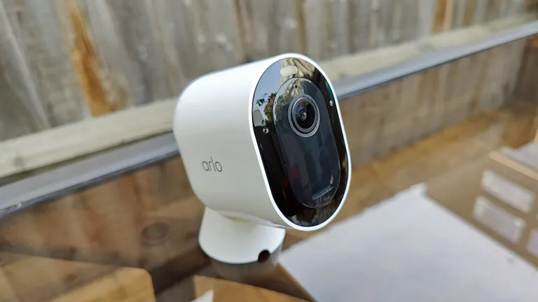 Arlo Pro 4-2