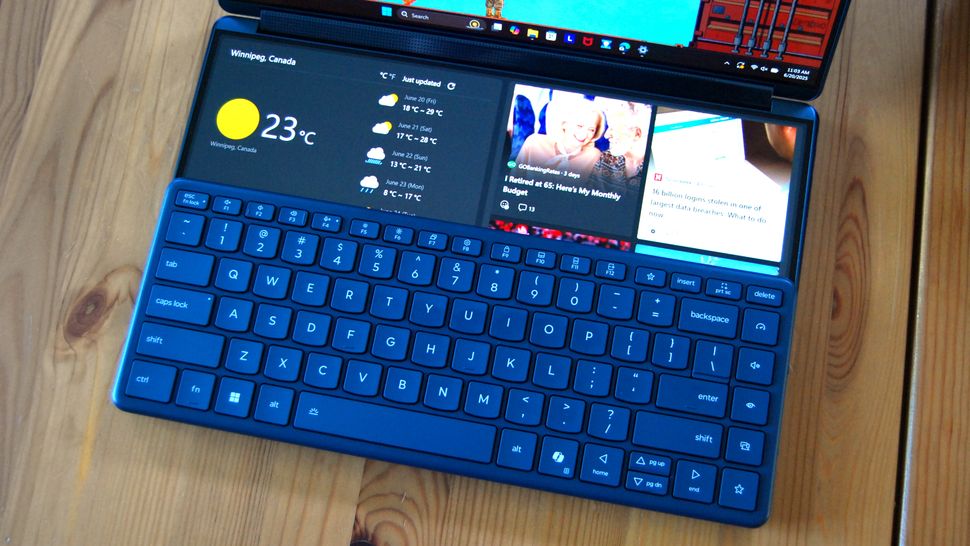 ASUS Zenbook Duo vs Lenovo Yoga Book 9i-8