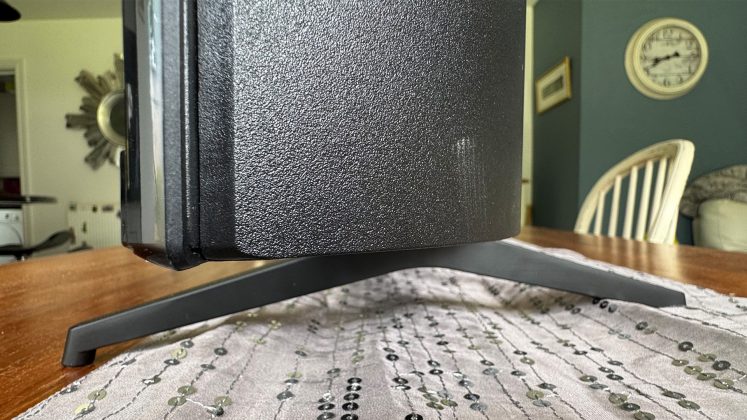 Это не OLED, но это лучший дешёвый 70-дюймовый телевизор из тех, что мы тестировали