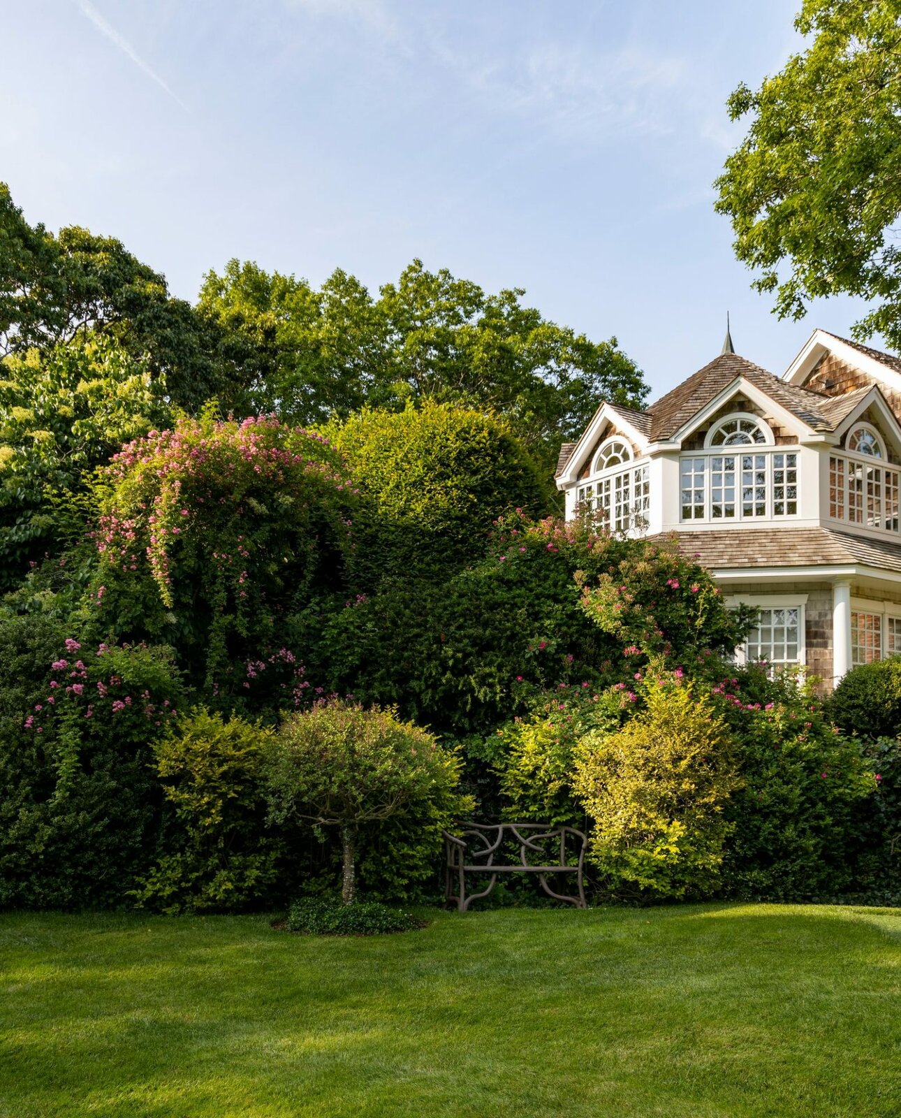 В волшебном саду с розами в Хэмптонсе