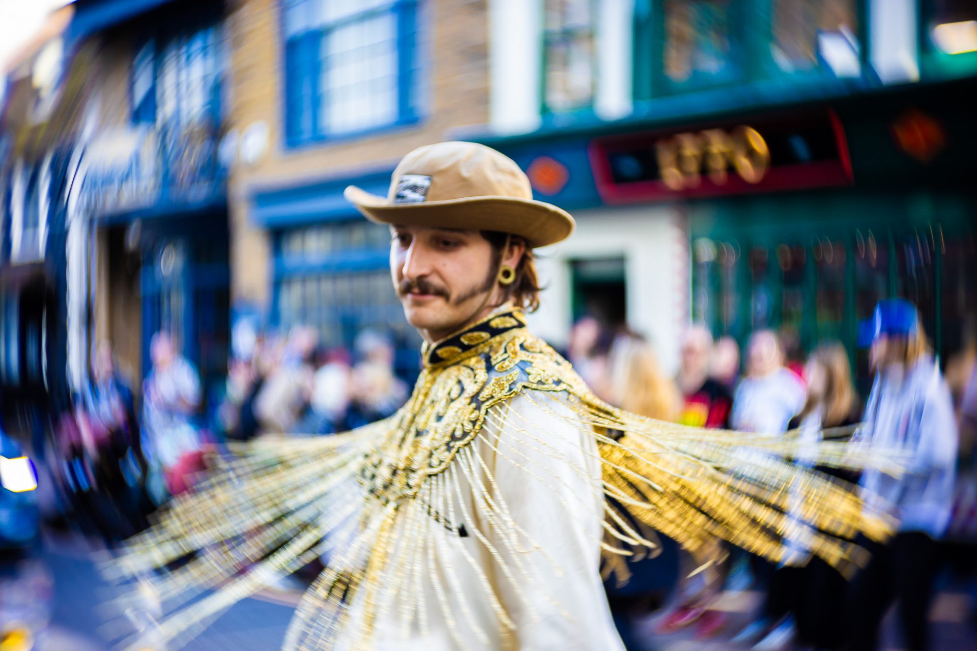 Lomography возрождает культовые объективы Petzval для современных беззеркальных камер