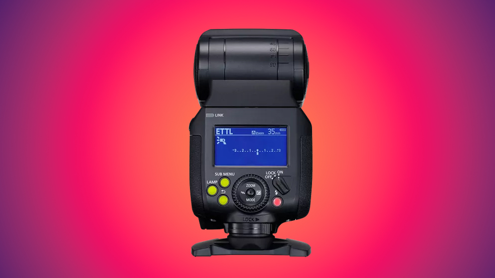 Canon незаметно анонсировала новую вспышку, которая работает под дождем, перезаряжается менее чем за секунду и светит на расстояние до 190 футов