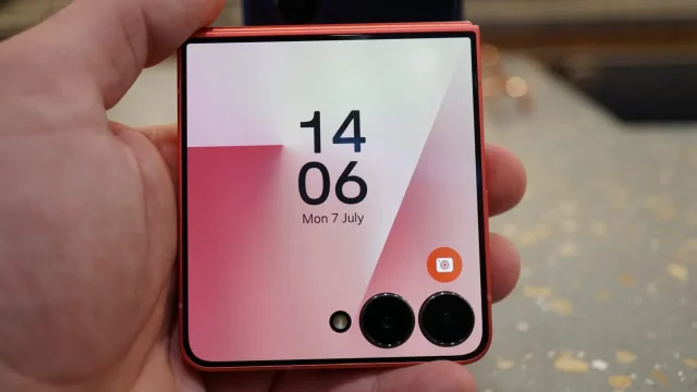 Android 5 телефонов на Android, которые стоит купить вместо Galaxy Z Flip 7