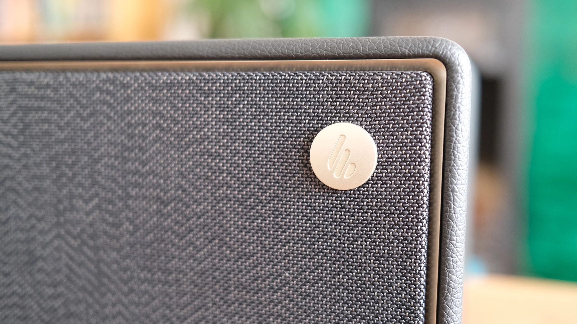 Edifier ES300 — винтажный шик или технологический провал?