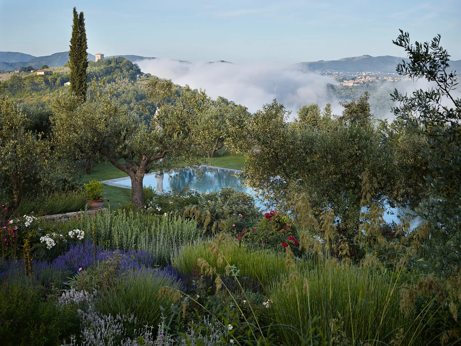 Итальянский бунт: как Арабелла Леннокс-Бойд создала рай в каменных джунглях