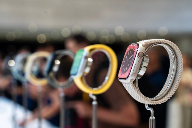 Apple Watch Ultra против Apple Watch Series 8