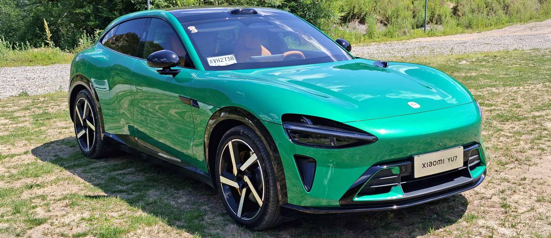 40252012 причин, почему Xiaomi YU7 уделывает Tesla Model Y