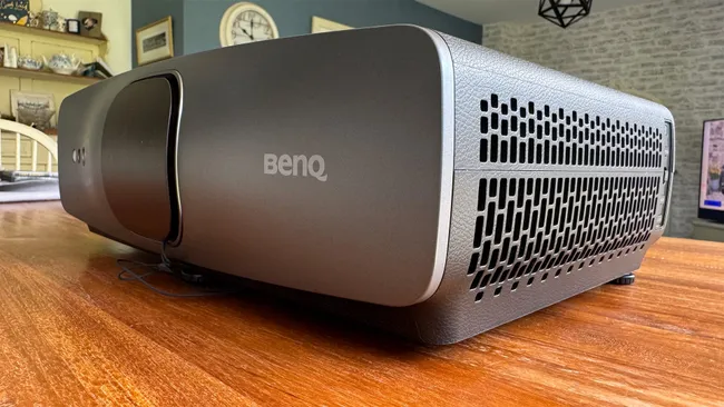 BenQ W2720i