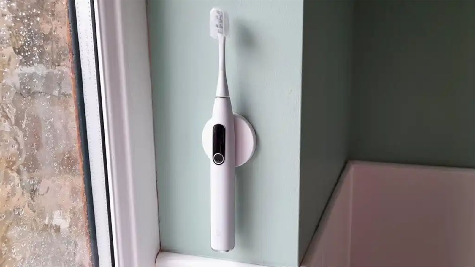 Зубная щетка