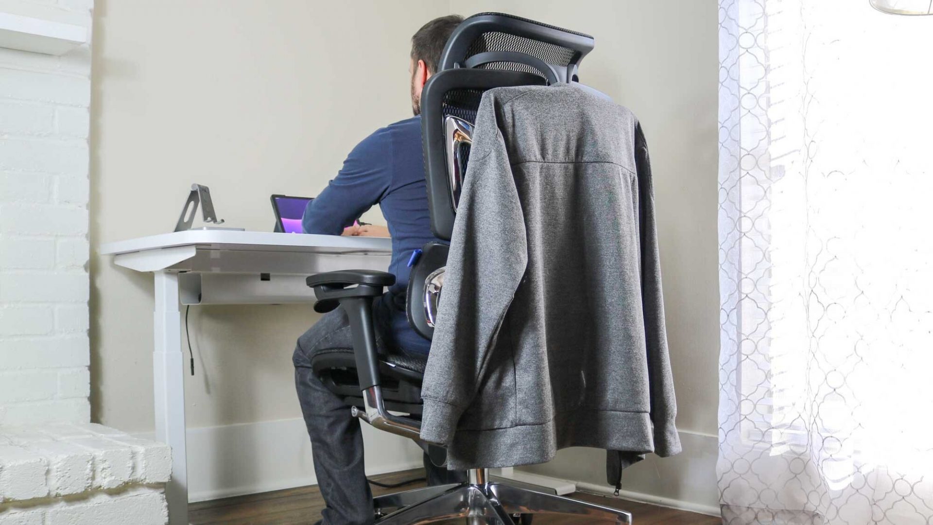 Офисные кресла