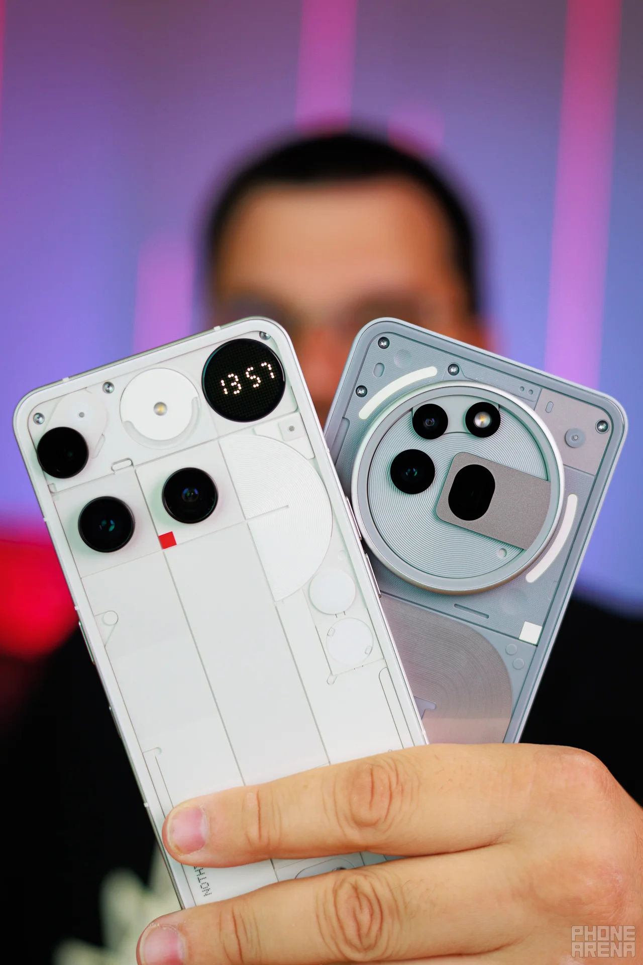 Nothing Phone (3) vs Nothing Phone (3a) Pro: флагман против середнячка