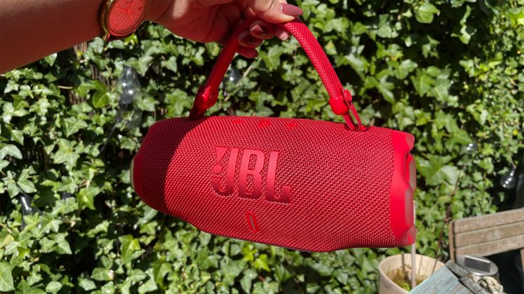 JBL Charge 6