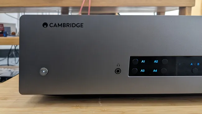 Cambridge Audio CXA81 MKII 6