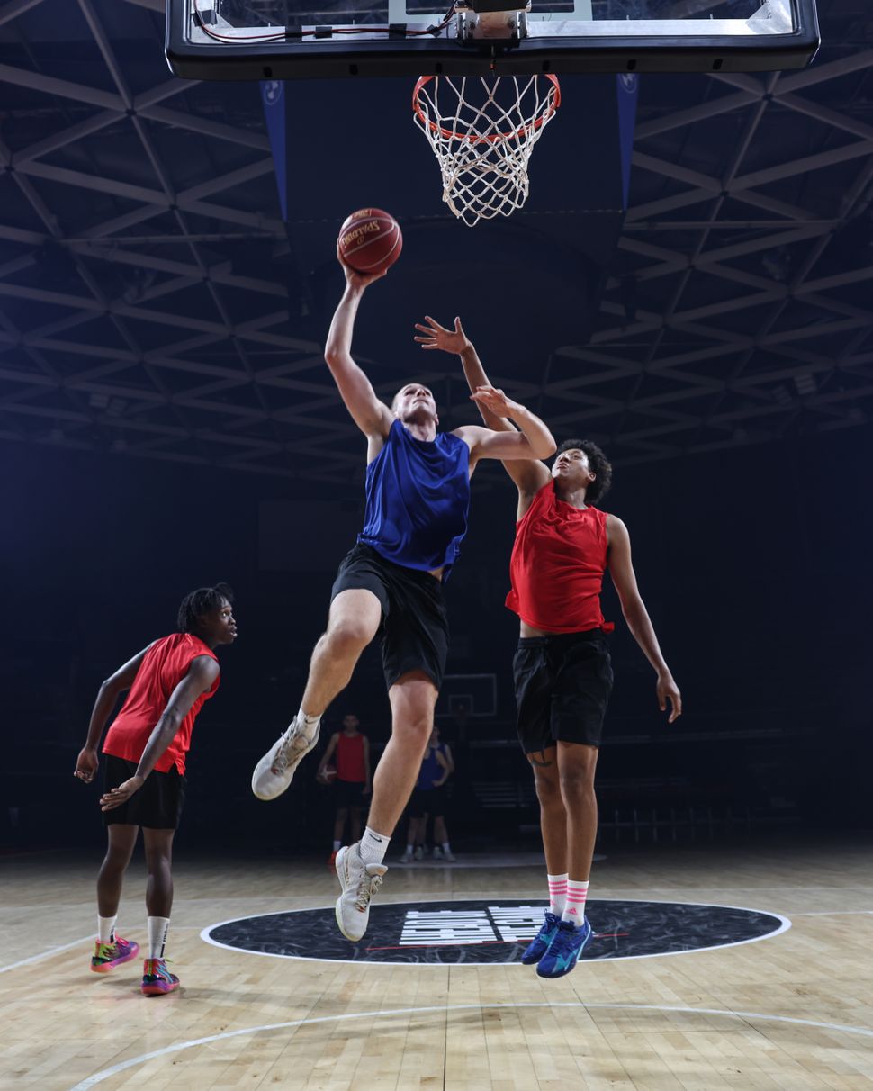 Canon EOS R5 Mark II