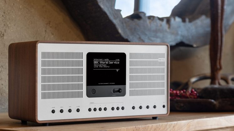 Revo SuperConnect Stereo