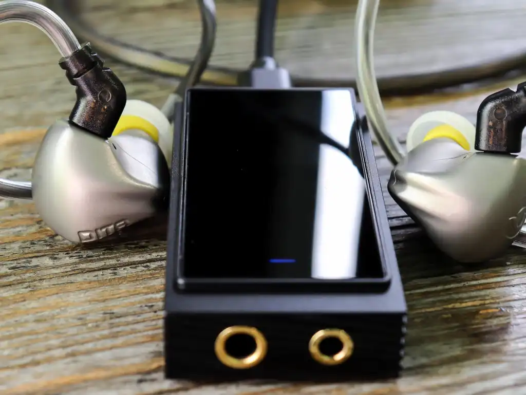 Обзор Dita Audio Mecha: титановое совершенство картинка Dita Audio Mecha